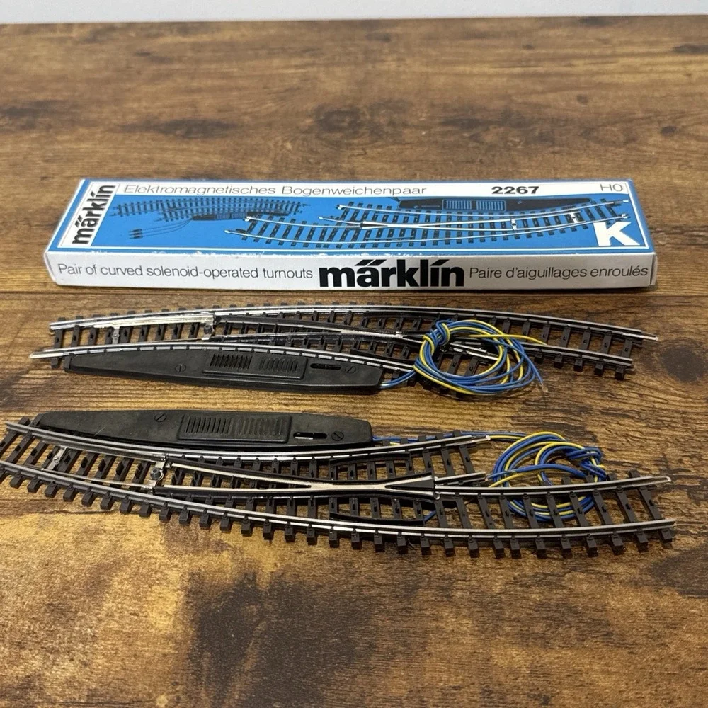 Märklin H0 AC 2267 E-Curve Switch Pair K-Track 2 Right Hand Switches In Box